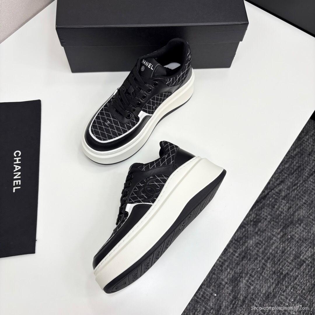 Chanel 2025 SS Panda Casual Sneakers - LY00340