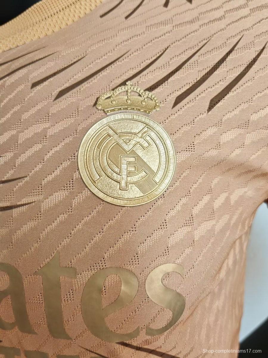 Player Version 24/25 Real Madrid Golden Special Jersey
