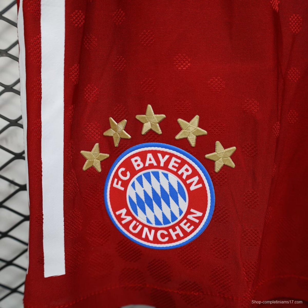 Player Version 25/26 Bayern Munich Home Shorts