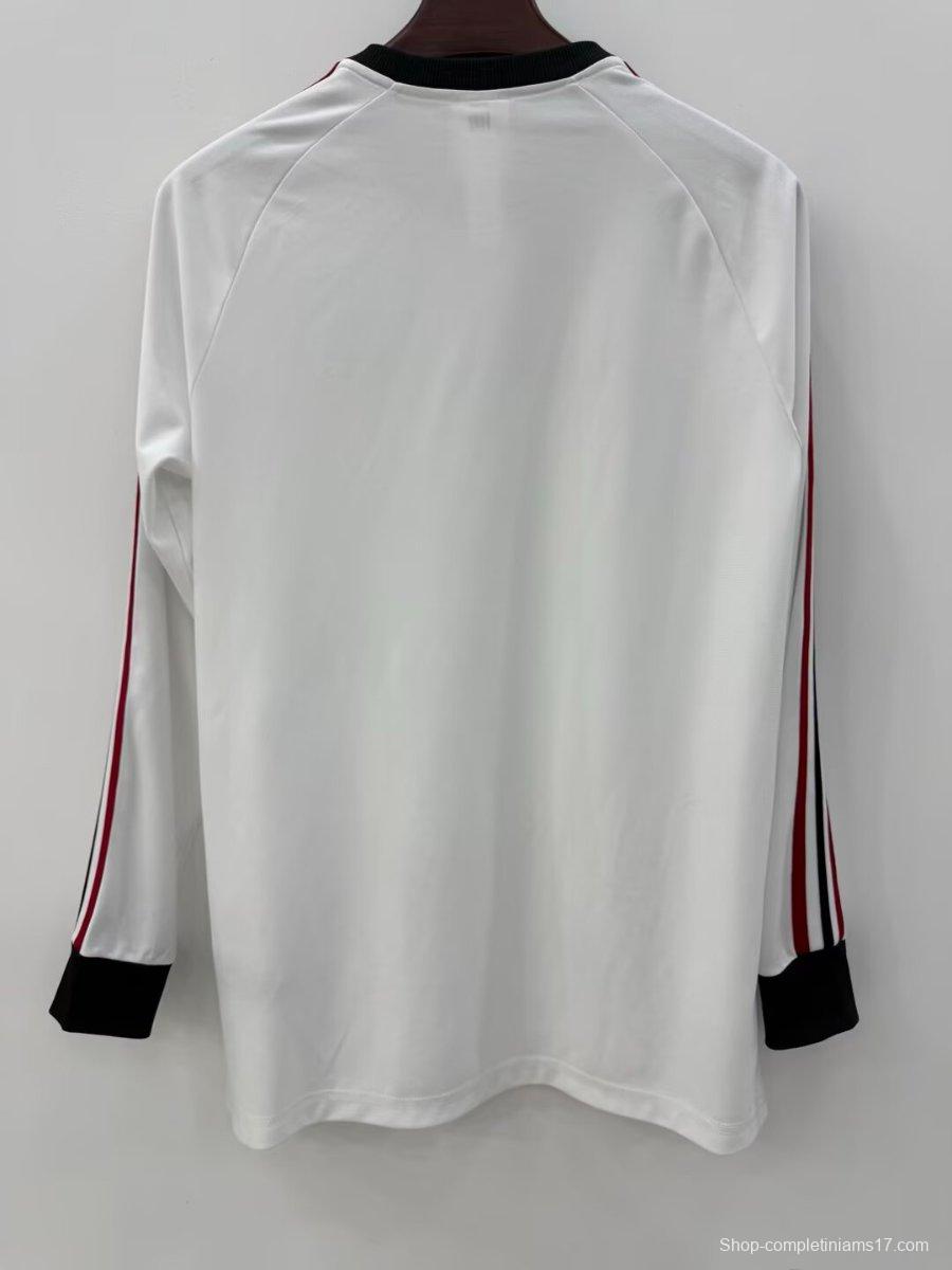 25/26 Manchester United Originals White Crew Long Sleeve Sweat