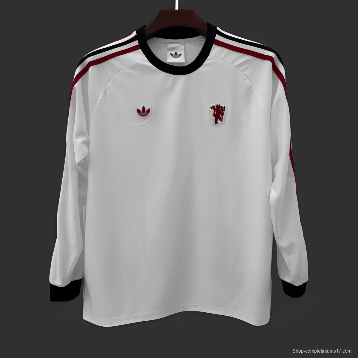 25/26 Manchester United Originals White Crew Long Sleeve Sweat